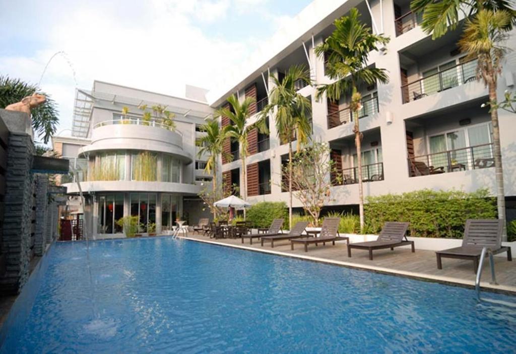 Baan Suwantawe Hotel Phuket Bagian luar foto